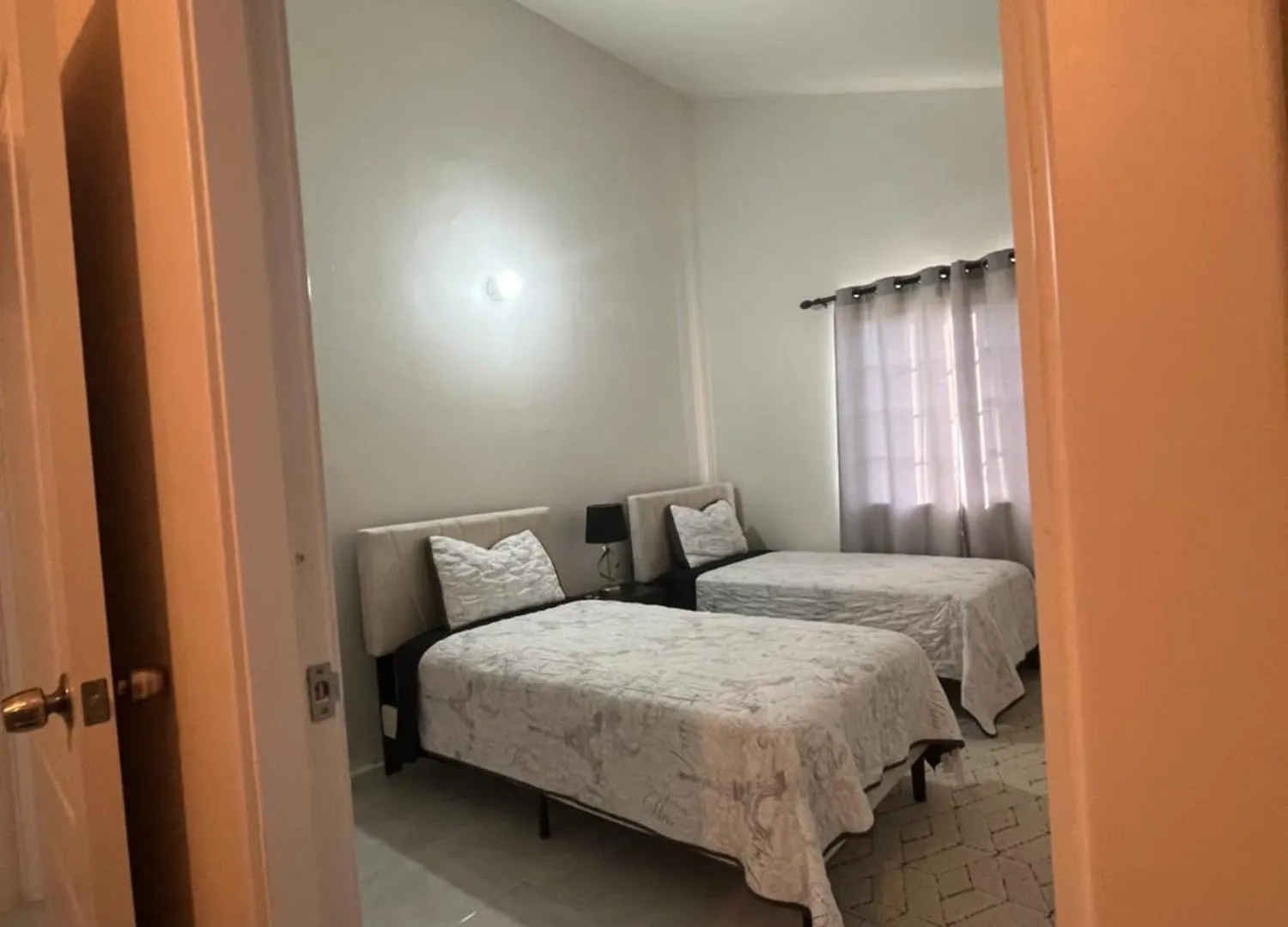 Sun Sand N Sea Sojourn Discovery Bay Holiday home